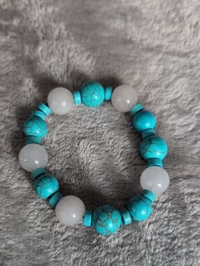 Turquoise Howlite and Pink Quartz Beaded Stretch Bracelet